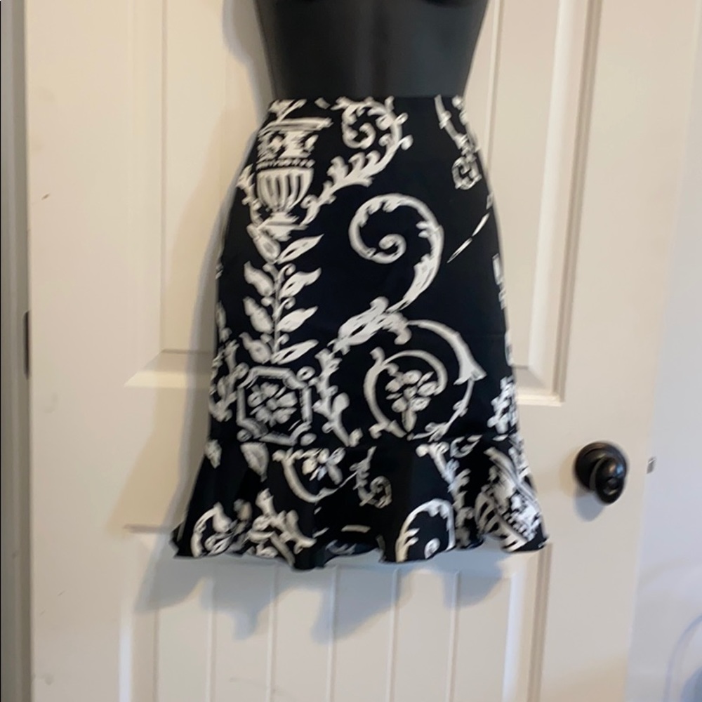 White House black market pencil skirt